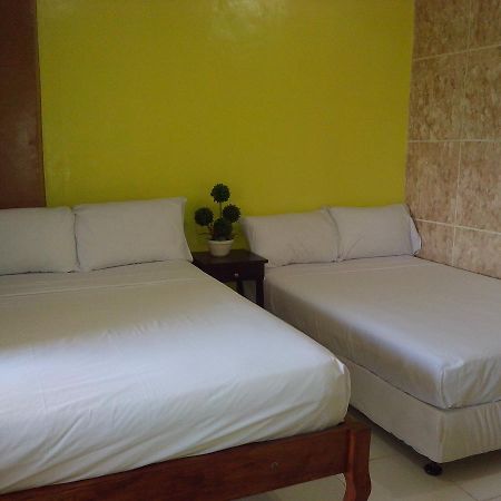 Centillo Travellers Inn Caticlan Exteriör bild