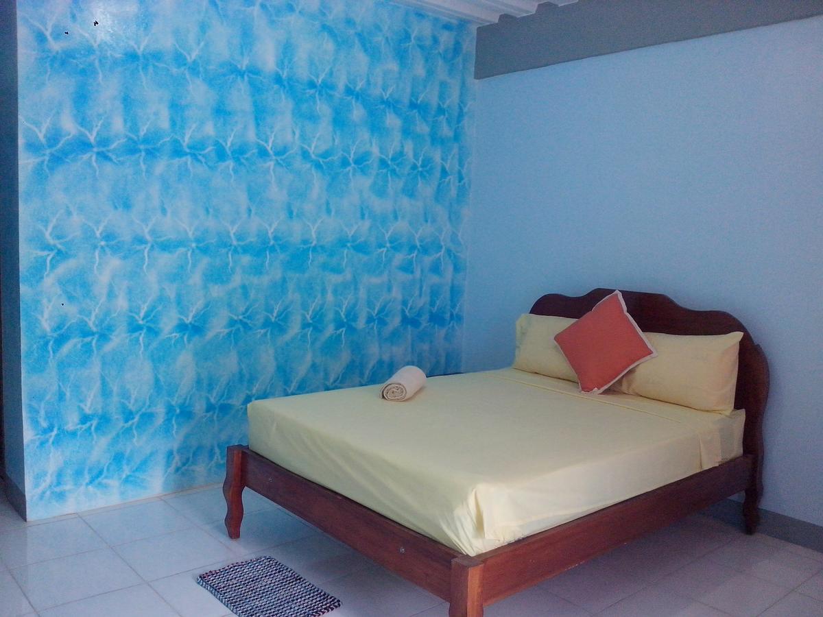 Centillo Travellers Inn Caticlan Exteriör bild