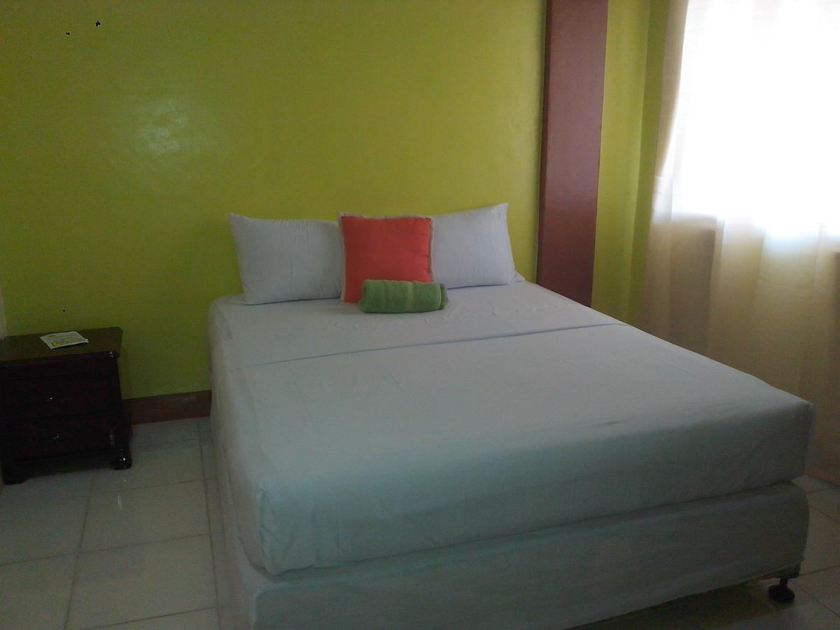 Centillo Travellers Inn Caticlan Exteriör bild